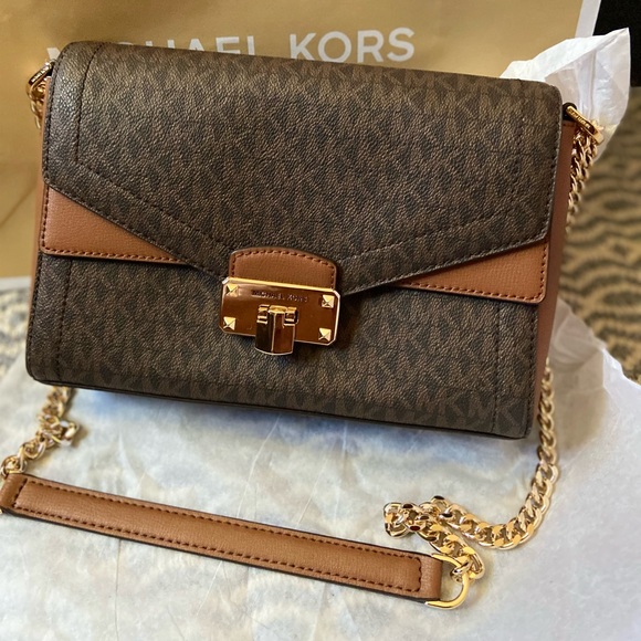 Michaels Kors purse/cross body - Picture 1 of 4